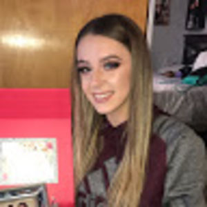 Meet your Posher, Brooke